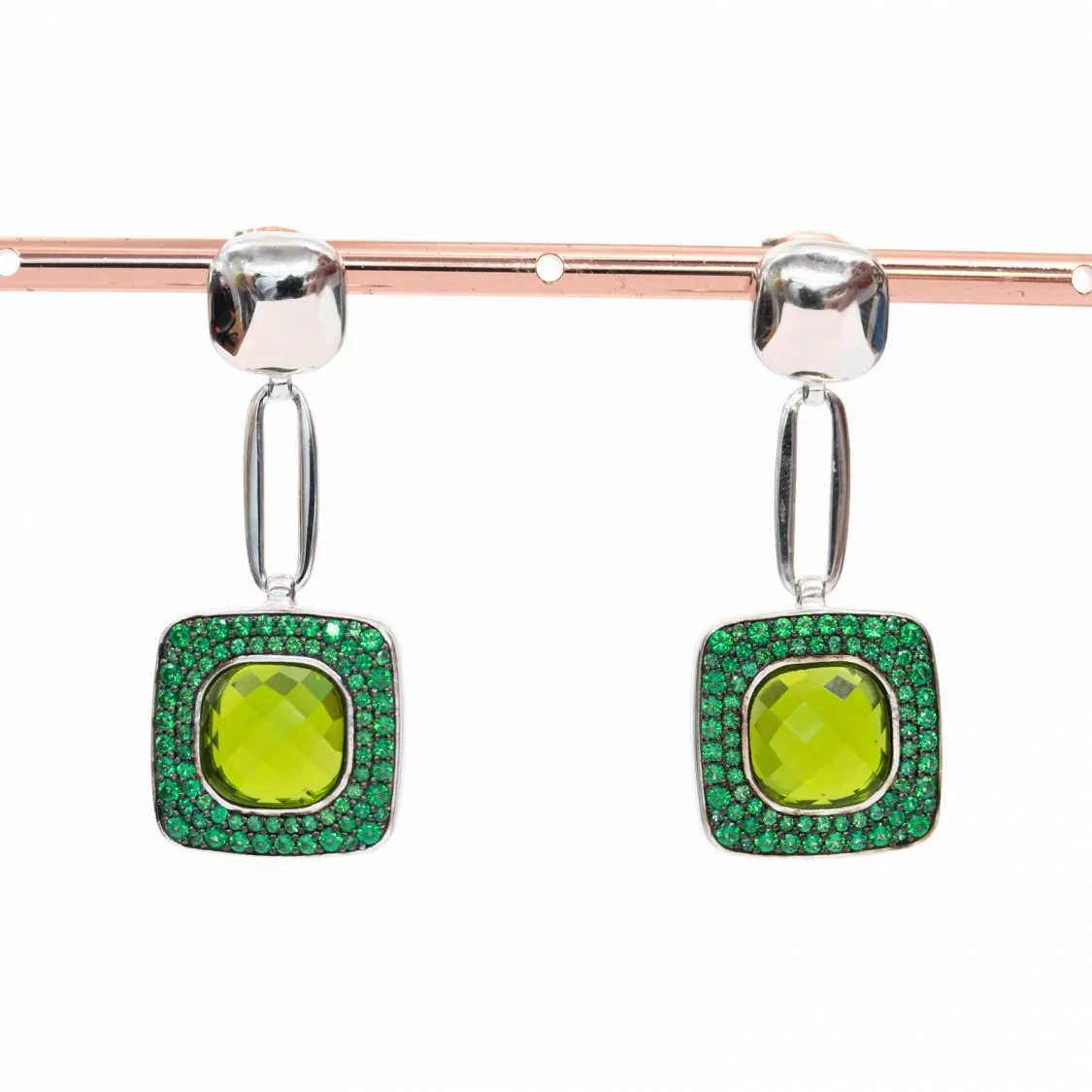 Orecchini A Perno Di Argento 925 Quadrato Con Zirconi Pave' E Gemma Idrotermale 19x46mm Rodiato Verde + Peridoto-ARGENTO 925 DESIGN ITALY | Worldofjewel.com