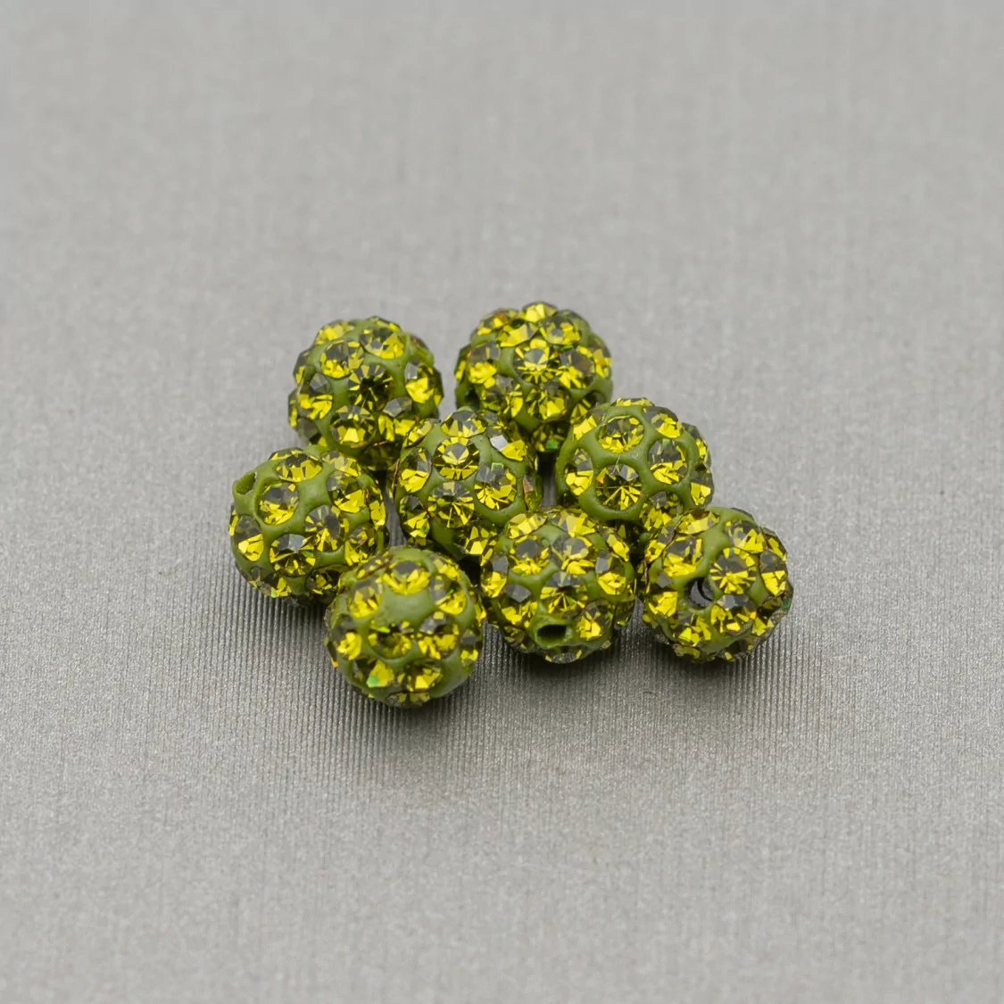 Palline Di Strass Foro Passante Tondo 4mm 20pz Verde Peridoto-COMPONENTI DI CRISTALLI E STRASS | Worldofjewel.com