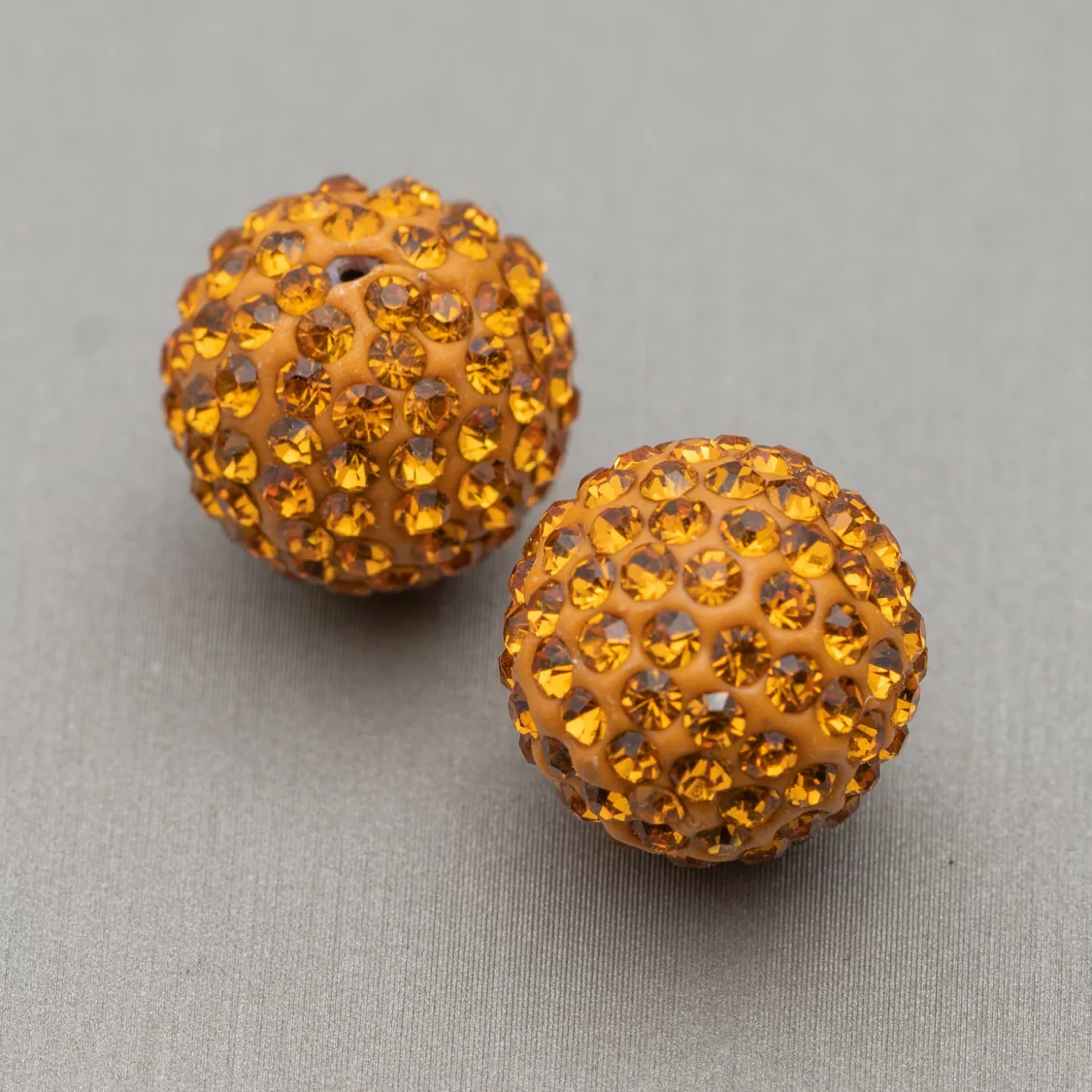 Palline Di Strass Mezzo Foro Tondo 8mm 15pz Giallo-COMPONENTI DI CRISTALLI E STRASS | Worldofjewel.com