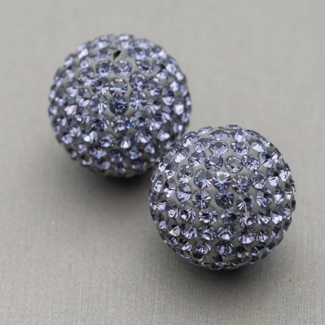 Palline Di Strass Mezzo Foro Tondo 16mm 6pz Lilla-COMPONENTI DI CRISTALLI E STRASS | Worldofjewel.com