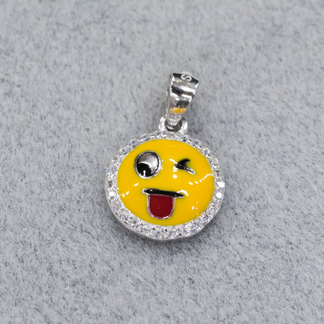 Pendente Ciondolo Di Argento 925 Emoji E Zirconi 10mm MOD5-ARGENTO 925 DESIGN ITALY | Worldofjewel.com