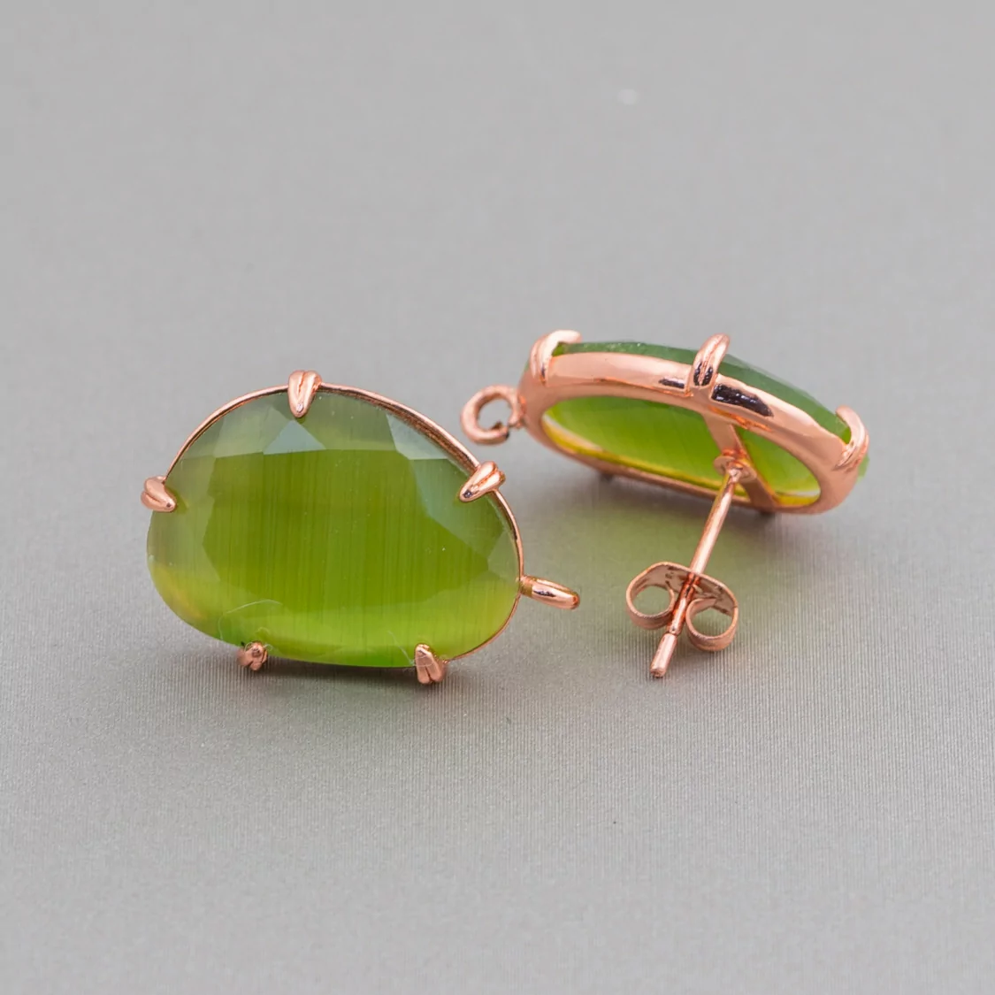 Base Per Orecchini Di Ottone A Perno Con Occhio Di Gatto Sfaccettato 14,5x18mm 6 Paia Oro Rosa Verde Bosco-BASI CON PIETRE E PERLINE | Worldofjewel.com