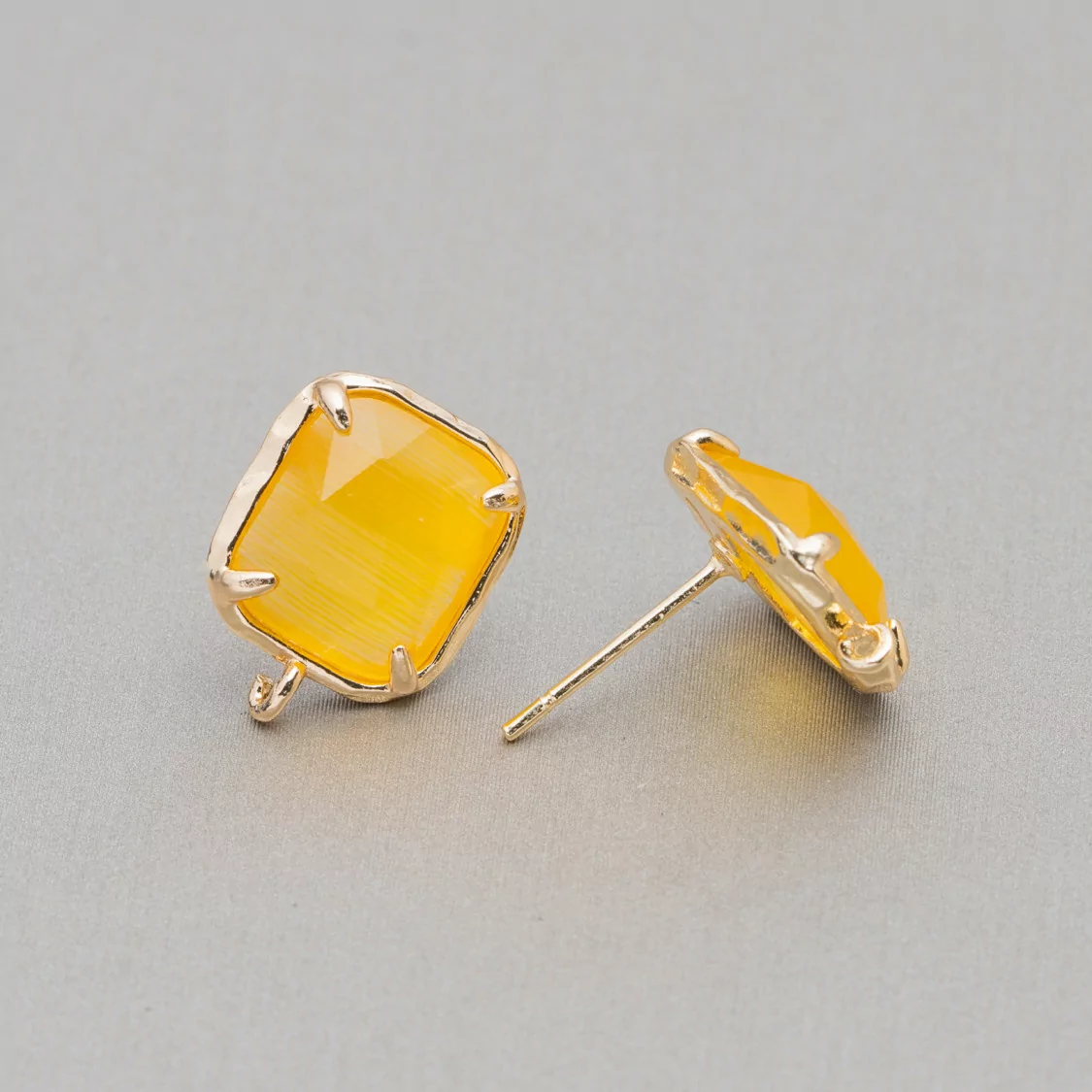 Base Per Orecchini Di Ottone A Perno Con Occhio Di Gatto Sfaccettato Rettangolo 10,5x13mm 5 Paia Giallo-BASI CON PIETRE E PERLINE | Worldofjewel.com