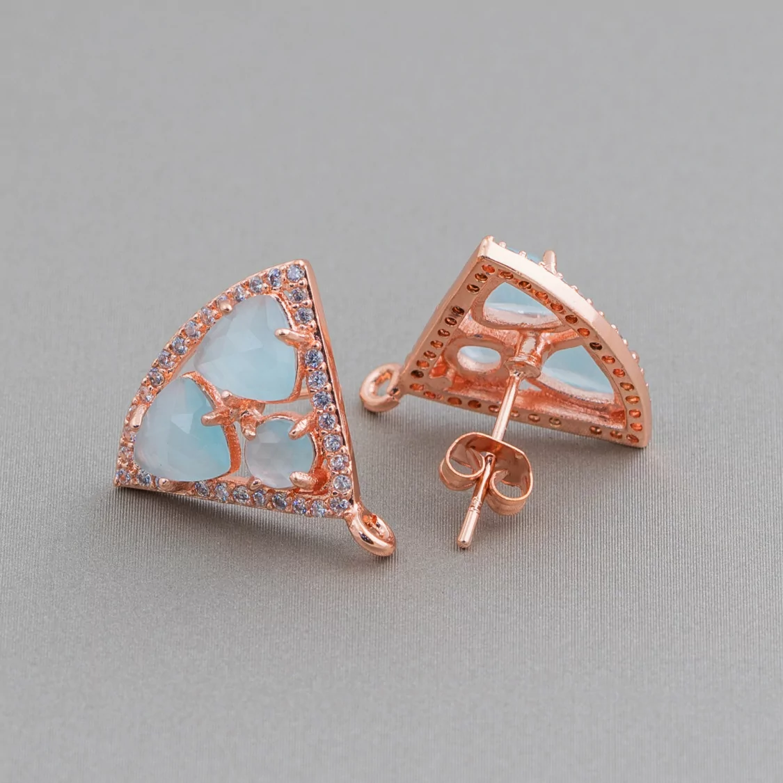 Base Per Orecchini Di Ottone A Perno Triangolo Con Cabochon Di Occhi Di Gatto Incastonati 18x15mm 5 Paia Oro Rosa Acqua-BASI CON PIETRE E PERLINE | Worldofjewel.com