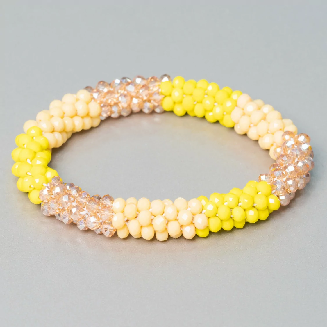 Bracciale Elastico Di Cristalli Intrecciati 10mm Con Cristalli da 4,5mm 1pz MOD31-BRACCIALI DI CRISTALLI | Worldofjewel.com