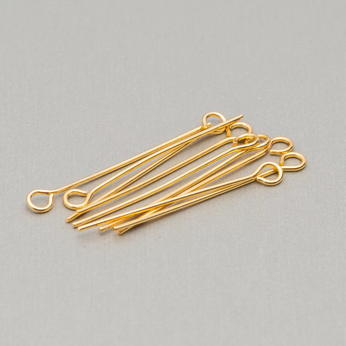 Chiodini Spilli Di Acciaio Con Anellino 0,6x20mm 60gr Placcato Oro-CHIODINI A OCCHIELLO | Worldofjewel.com