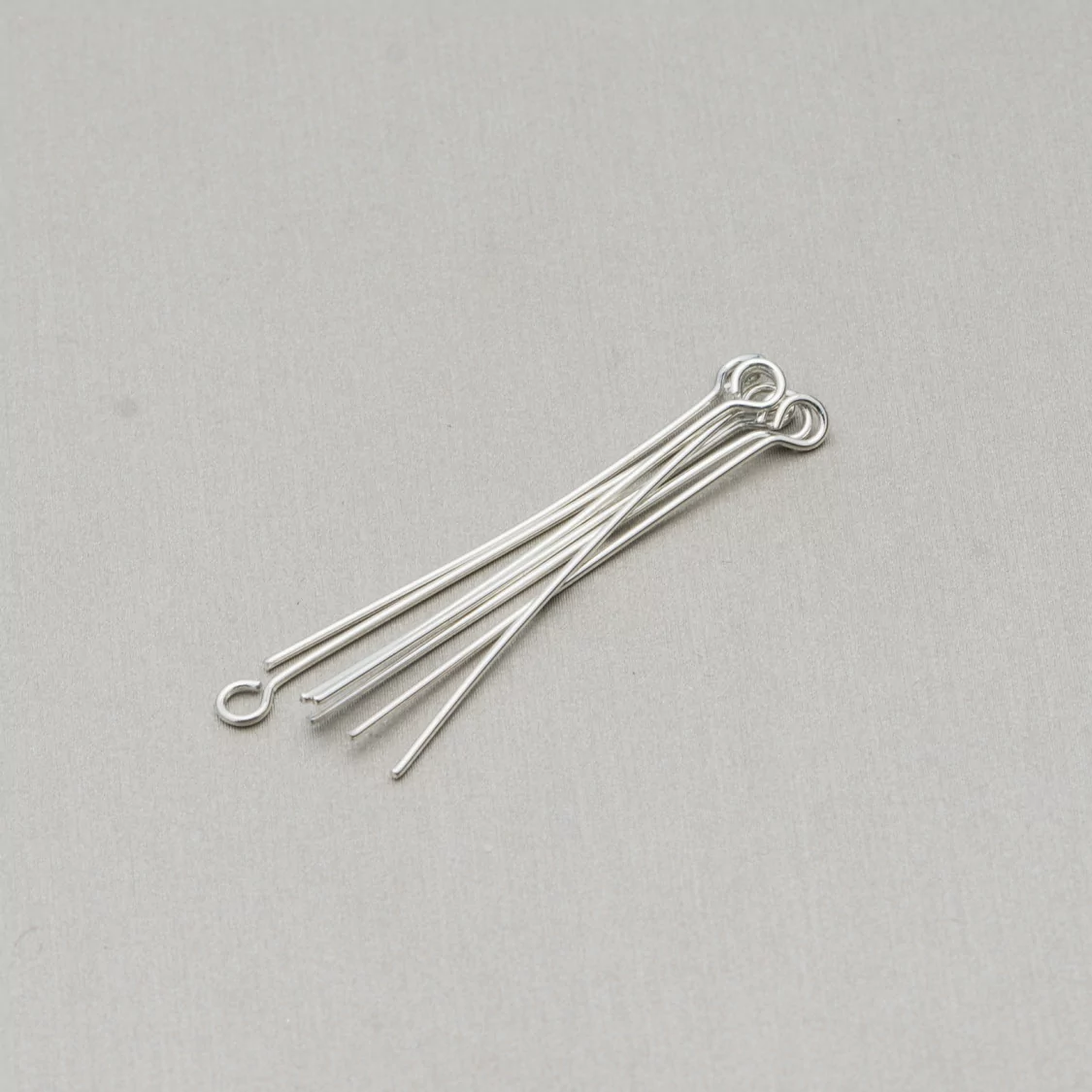 Chiodini Spilli Di Ottone Testa Asola Anellino 40mm Filo 0,70mm 1 kg Rodiato-CHIODINI A OCCHIELLO | Worldofjewel.com