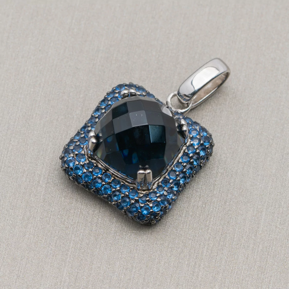 Ciondolo Pendente Di Argento 925 Quadrato Con Zirconi Blu Indaco E Onice Sfaccettato 18x28mm-ARGENTO 925 DESIGN ITALY | Worldofjewel.com