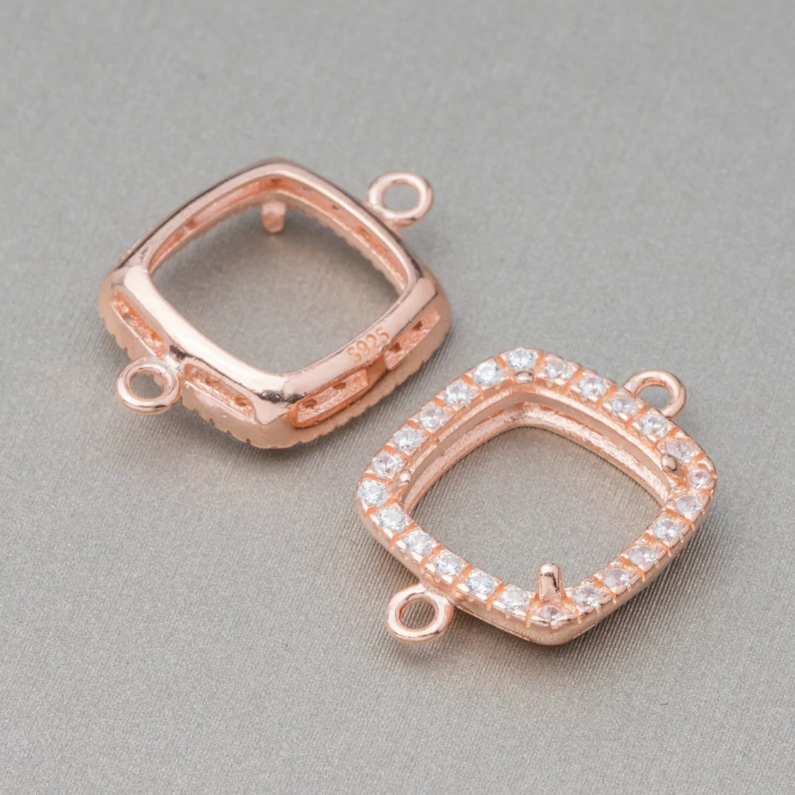 Componente Castone Di Argento 925 Connettore Con Zirconi Quadrato 13mm Interno 9mm 6pz Oro Rosa- CABOCHON DI PIETRE DURE | Worldofjewel.com