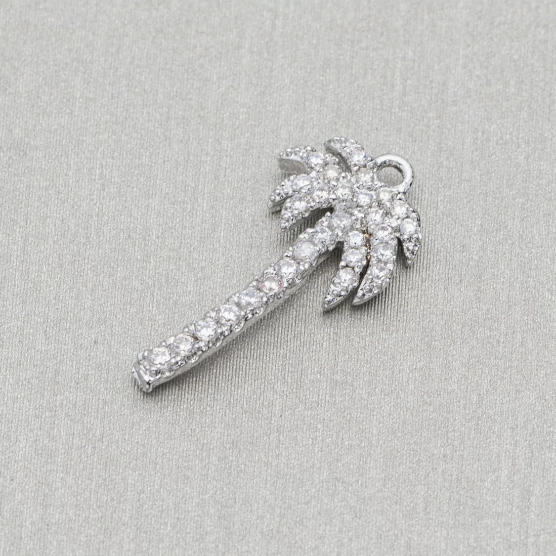 Componenti Di Ottone Con Zirconi Palma 10x18mm 10pz Rodiato-CONNETTORI PAVE' | Worldofjewel.com