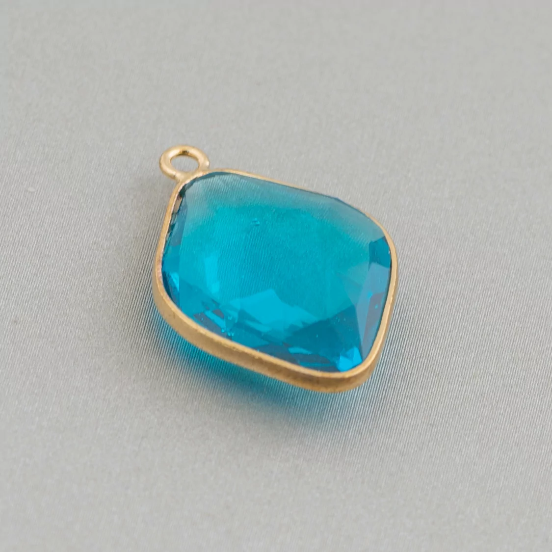 Connettore Componente Cabochon Incastonato Di Cristalli Rombo 17x22mm Con 1 Anellino 10pz Dorato Azzurro- ROMBO | Worldofjewel.com