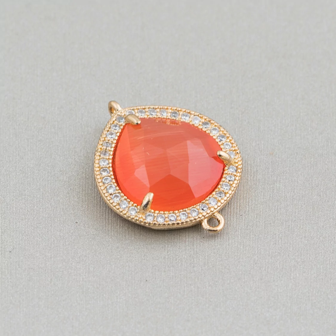 Connettore Componente Di Ottone Con Occhio Di Gatto Incastonati e Zirconi Goccia 16x16mm 10pz Dorato Arancio- GOCCE | Worldofjewel.com