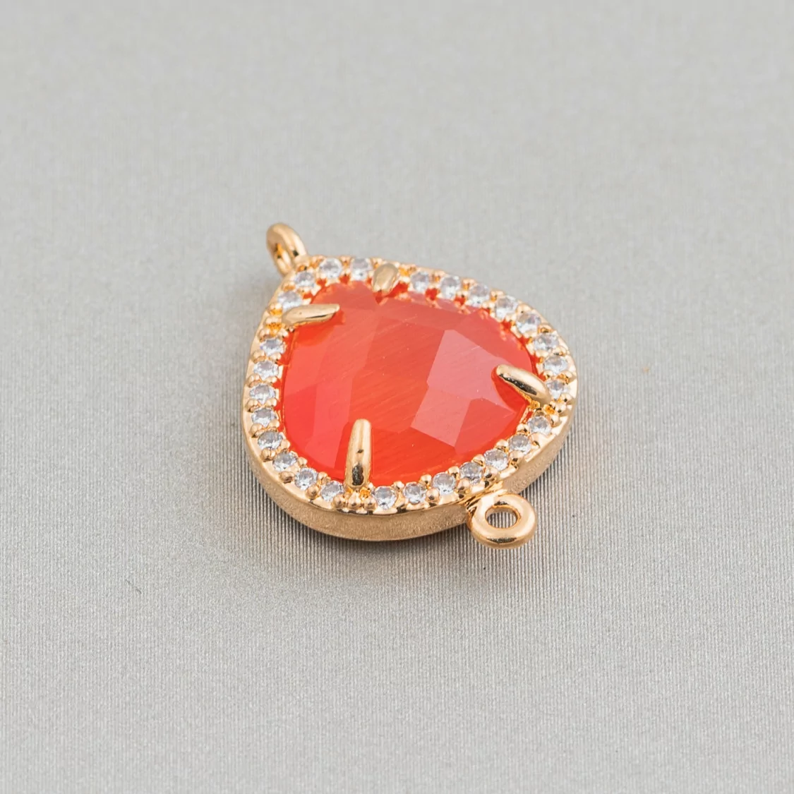 Connettore Componente Di Ottone Con Occhio Di Gatto Incastonati e Zirconi Goccia 2 16x16mm 10pz Dorato Arancio- GOCCE | Worldofjewel.com