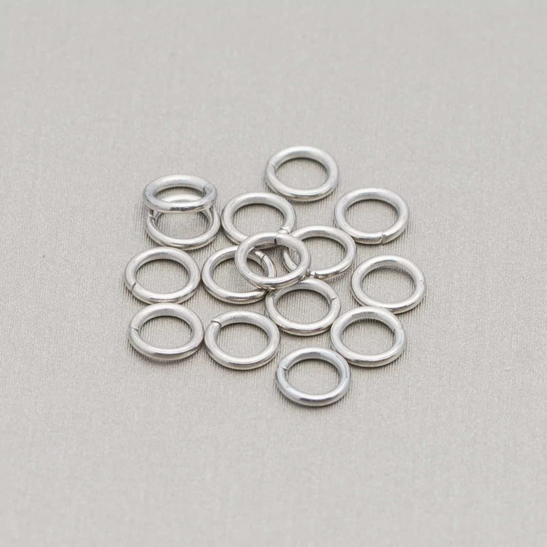 Contromaglia Anellini di Acciaio Aperto 0,7x4mm 100gr-ANELLINI APERTI | Worldofjewel.com