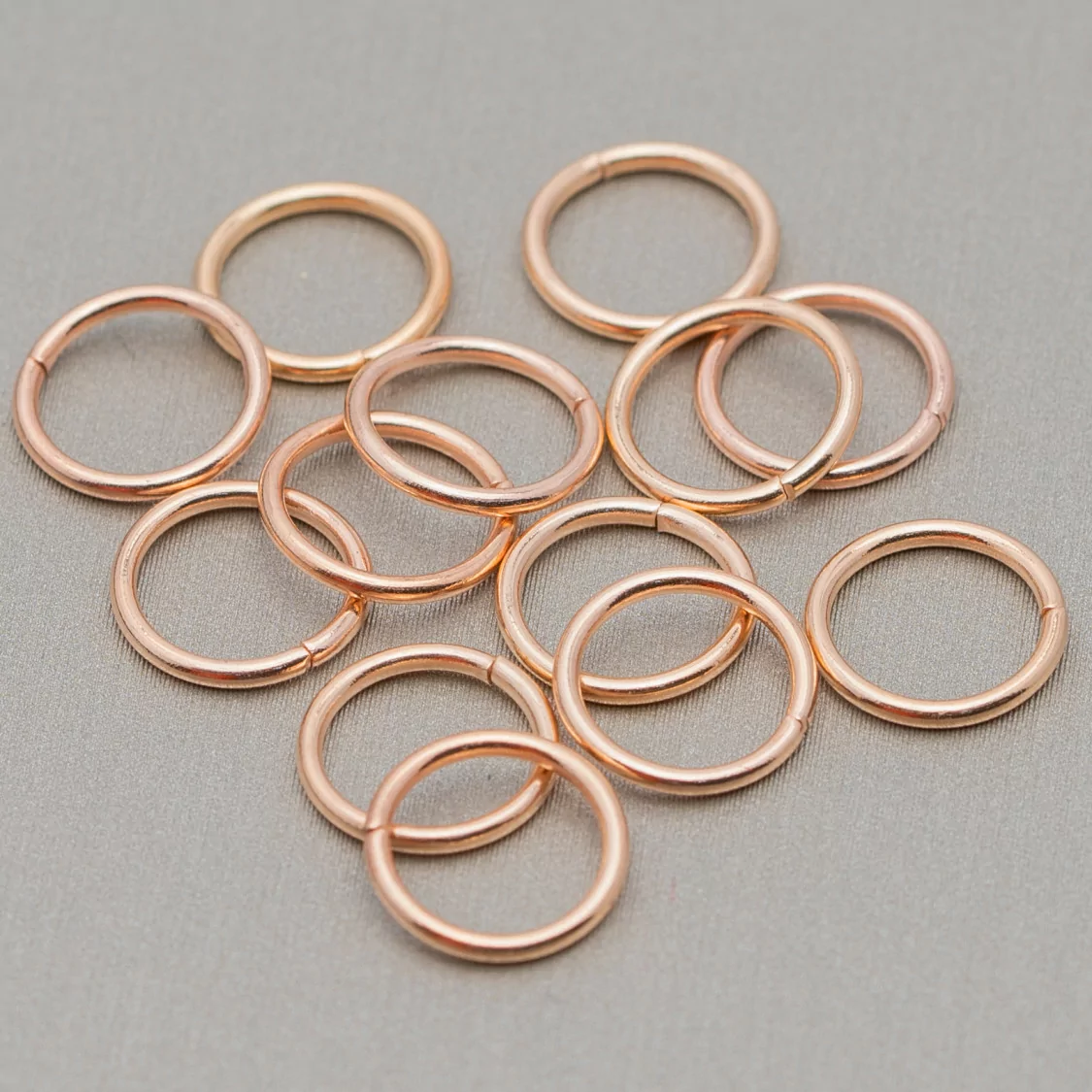 Contromaglia Anellini di Acciaio Aperto 0,8x8mm 50gr Oro Rosa-ANELLINI APERTI | Worldofjewel.com