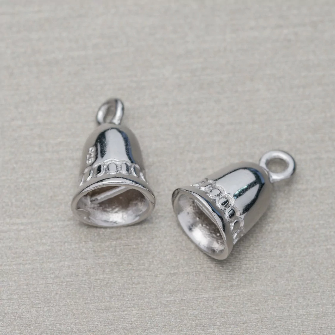 Coppette Di Argento 925 Campana 07x12mm 10pz Rodiato-COPPETTE A CAMPANA | Worldofjewel.com