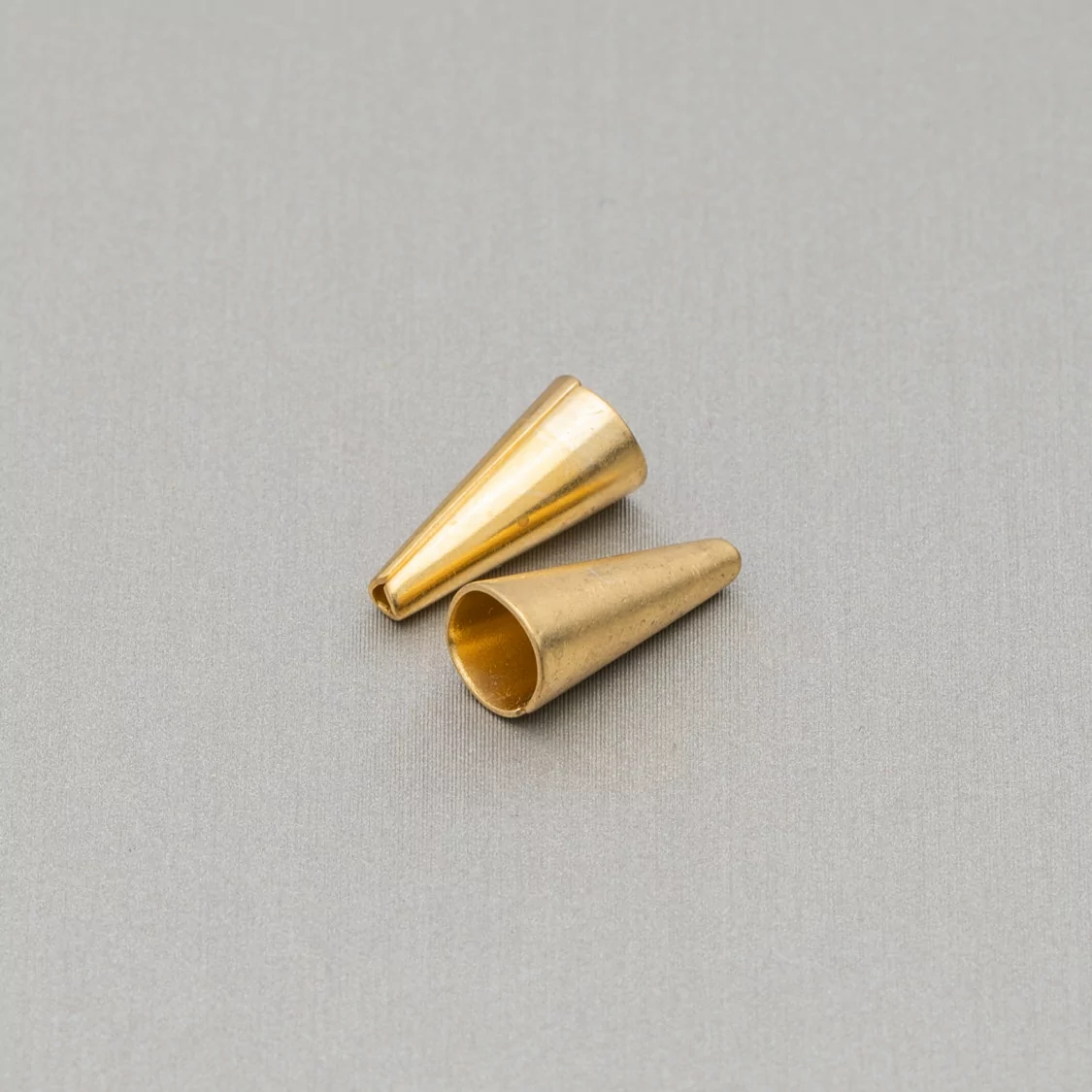 Coppette Di Bronzo A Cono Liscio 6x12,7mm Scuro 150pz-COPPETTE A CAMPANA | Worldofjewel.com