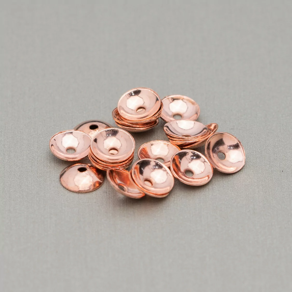 Coppette Di Ottone 4mm 100gr Oro Rosa Scuro-COPPETTE LISCE | Worldofjewel.com