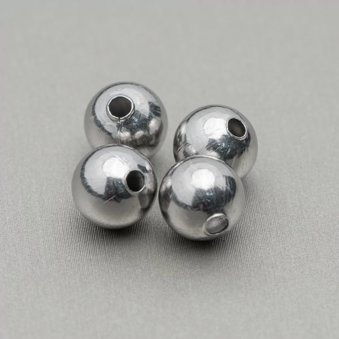 Palline Di Acciaio 5mm Foro 1,8mm 620pz 100gr-PALLINE LISCE | Worldofjewel.com