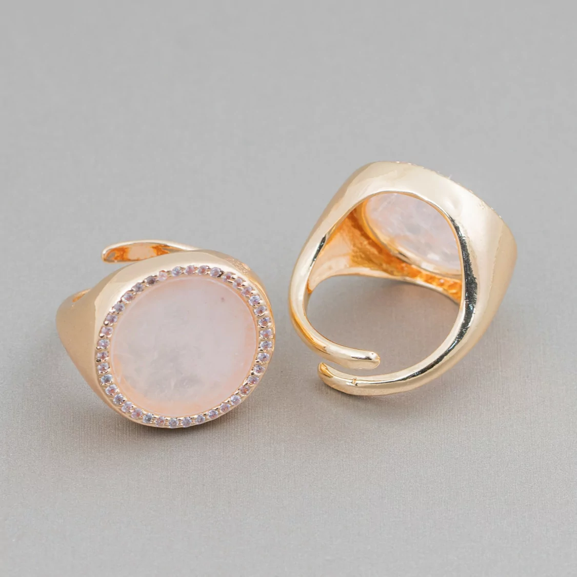 Anello Di Bronzo Con Pietra Naturale A Piastra Con Zirconi 20mm Misura Regolabile Quarzo Rosa-ANELLI BRONZO CON PIETRE INCASTONATE | Worldofjewel.com