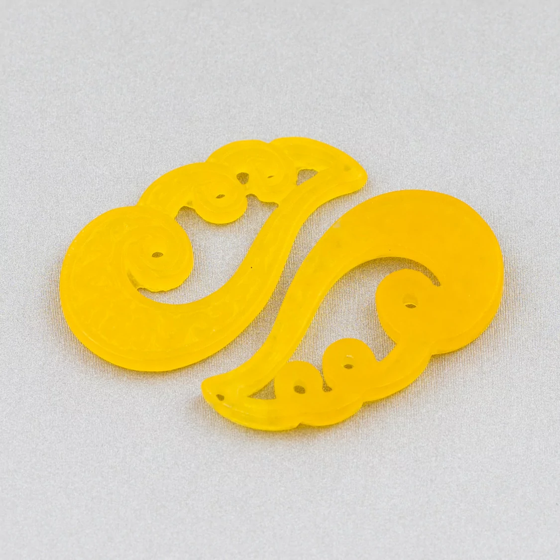 Componente Di Giada Burma Inciso Piastra 2pz 18x34mm Giallo-COMPONENTI DI GIADA BURMA | Worldofjewel.com