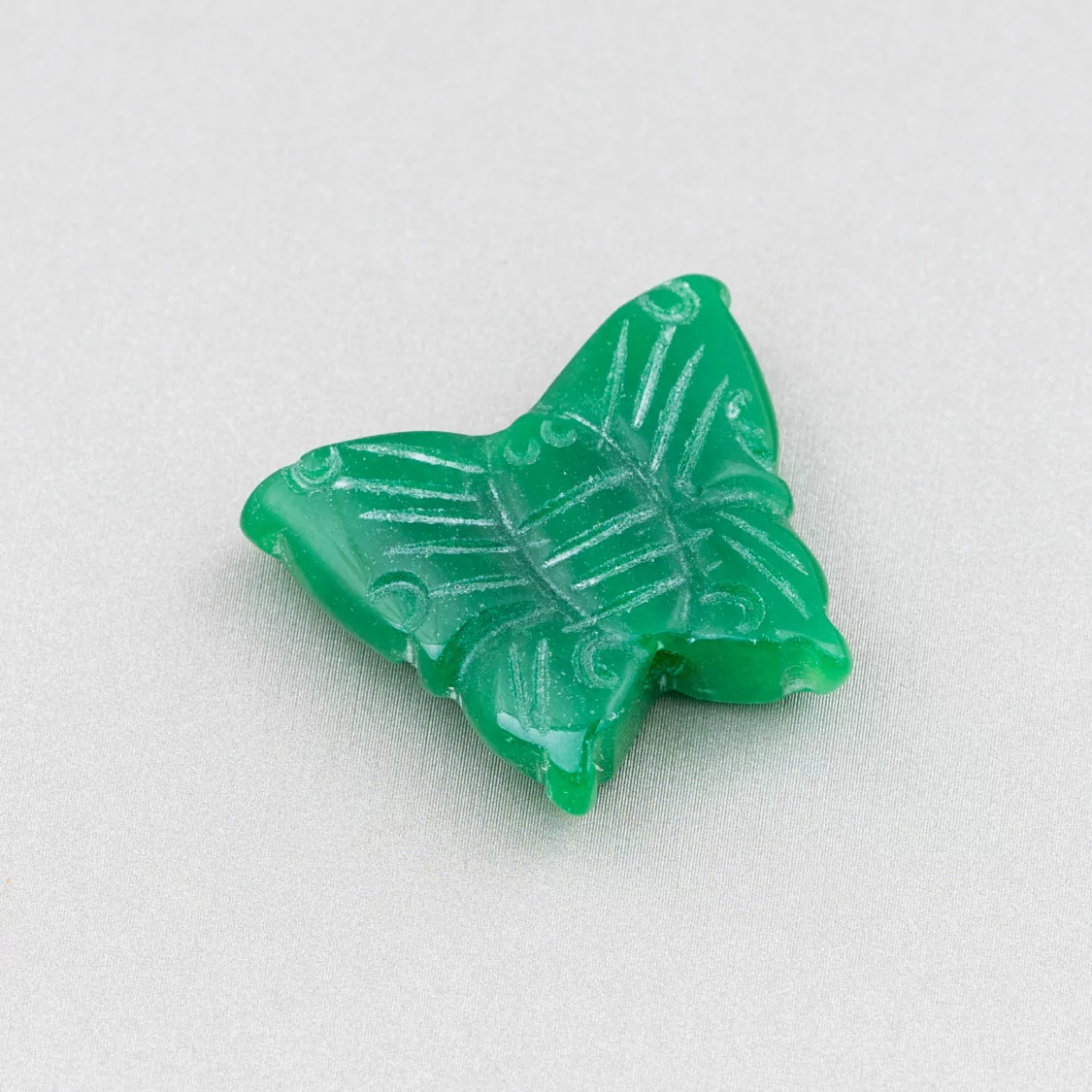 Componente Di Giada Burma Inciso Piastra 2pz Farfalla 25x30mm Verde-COMPONENTI DI GIADA BURMA | Worldofjewel.com