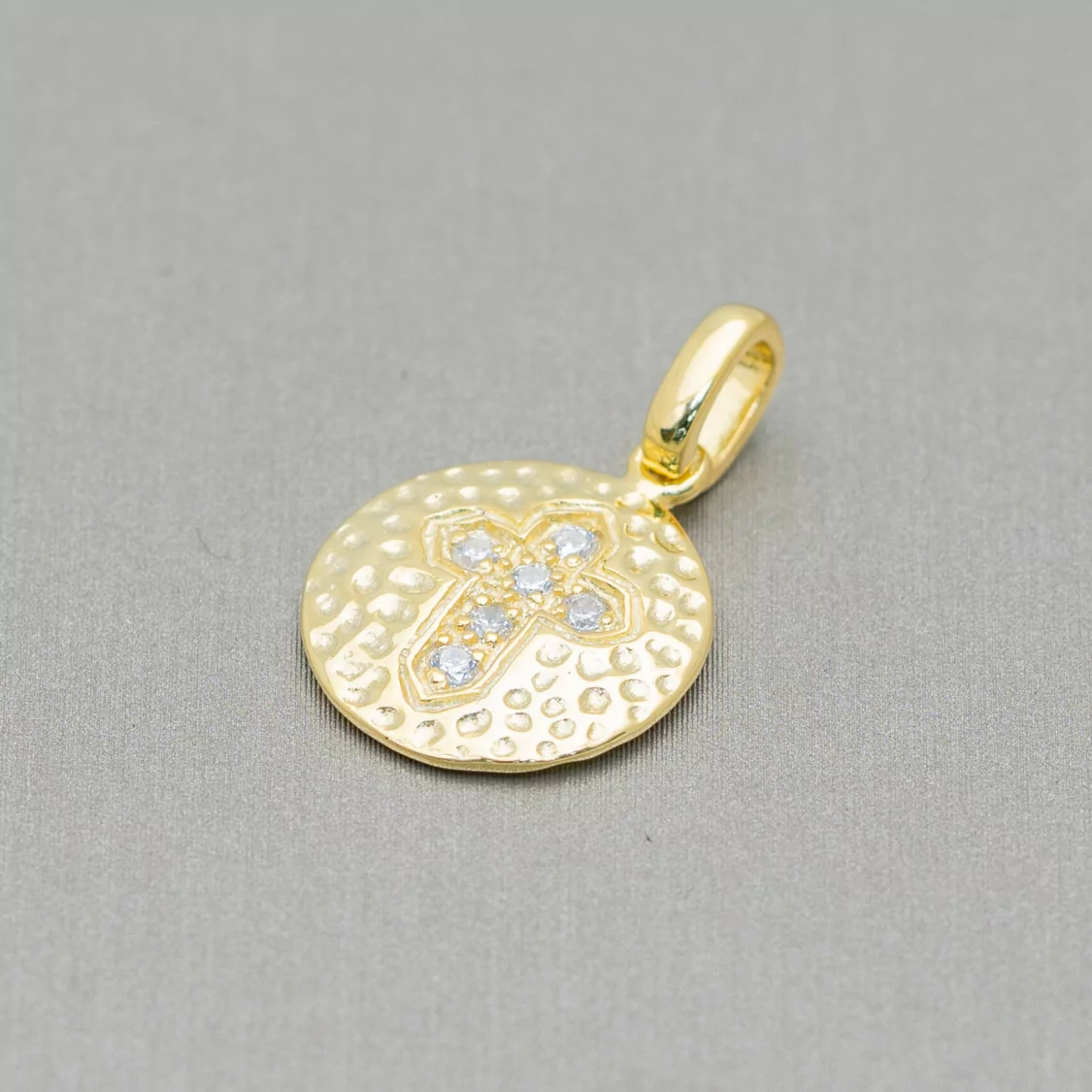 Ciondolo Pendenti Di Argento 925 Coin Battuto 14mm Con Zirconi Incastonati A Croce 6pz Placcato Oro-ARGENTO 925 DESIGN ITALY | Worldofjewel.com