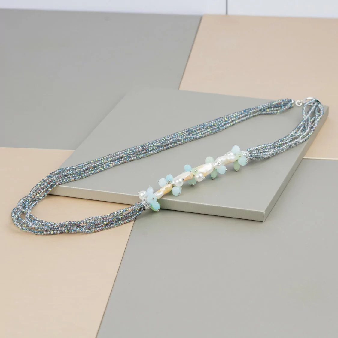 Collana Bijoux Di Cristalli Con Grappoli Di Pietre e Perle Di Fiume Con Chiusura A Molla 76cm-OFFERTE COLLANE | Worldofjewel.com