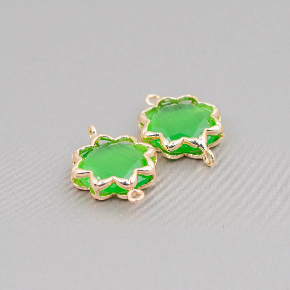 Connettore Componente Di Ottone Con Occhio Di Gatto Stella Del Mattino 16mm 8pz Verde- STELLA DEL MATTINO | Worldofjewel.com