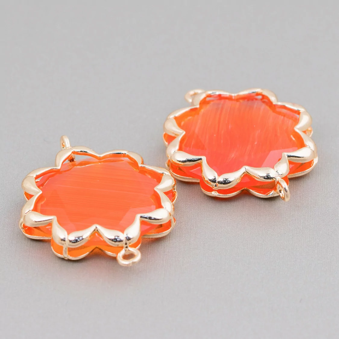 Connettore Componente Di Ottone Con Occhio Di Gatto Stella Del Mattino 25mm 4pz Arancio Intenso- STELLA DEL MATTINO | Worldofjewel.com