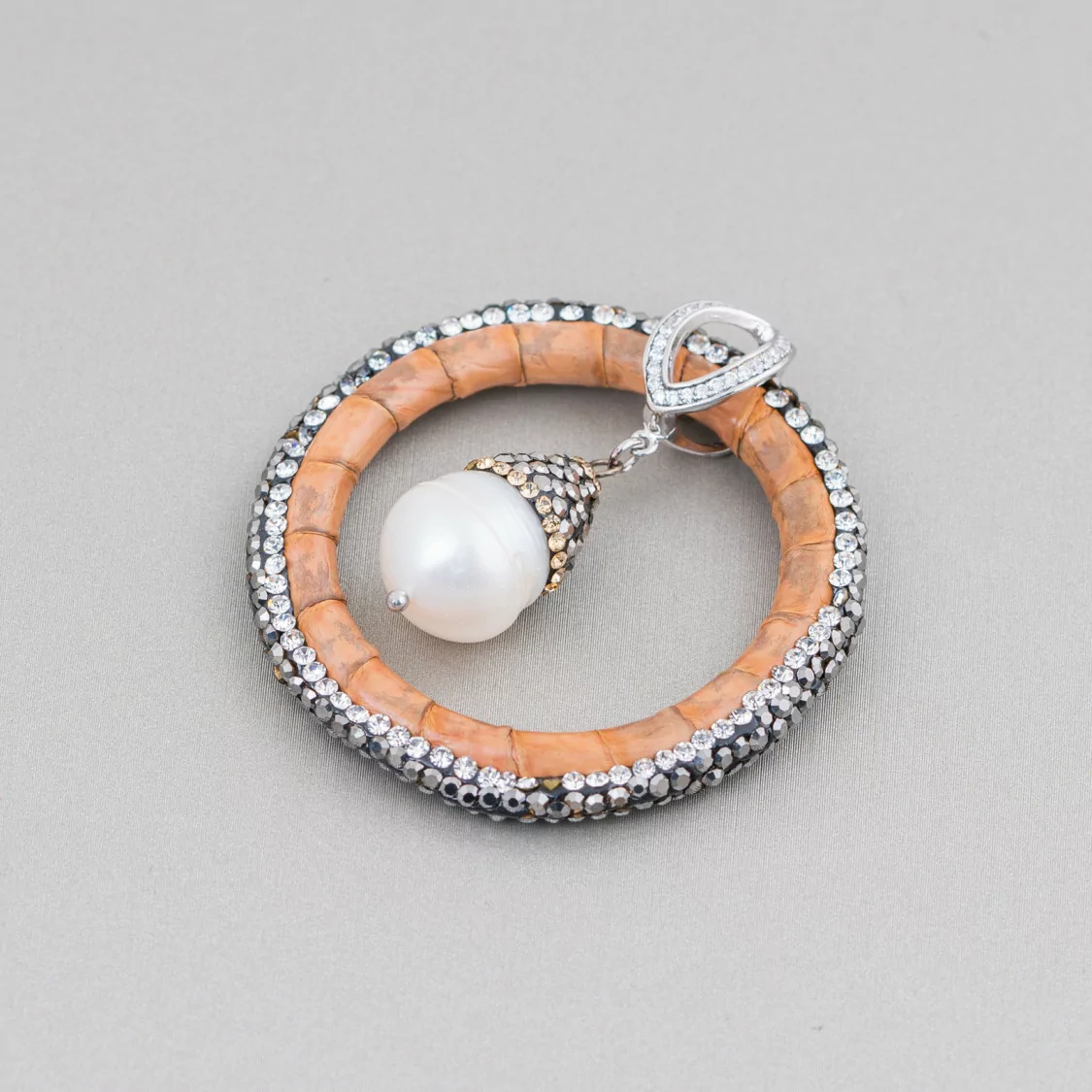 Componente Intramezzo Di SimilPelle Di Perle Di Fiume Con Marcasite Strass 45mm Beige-COMPONENTI DI SIMILPELLE | Worldofjewel.com