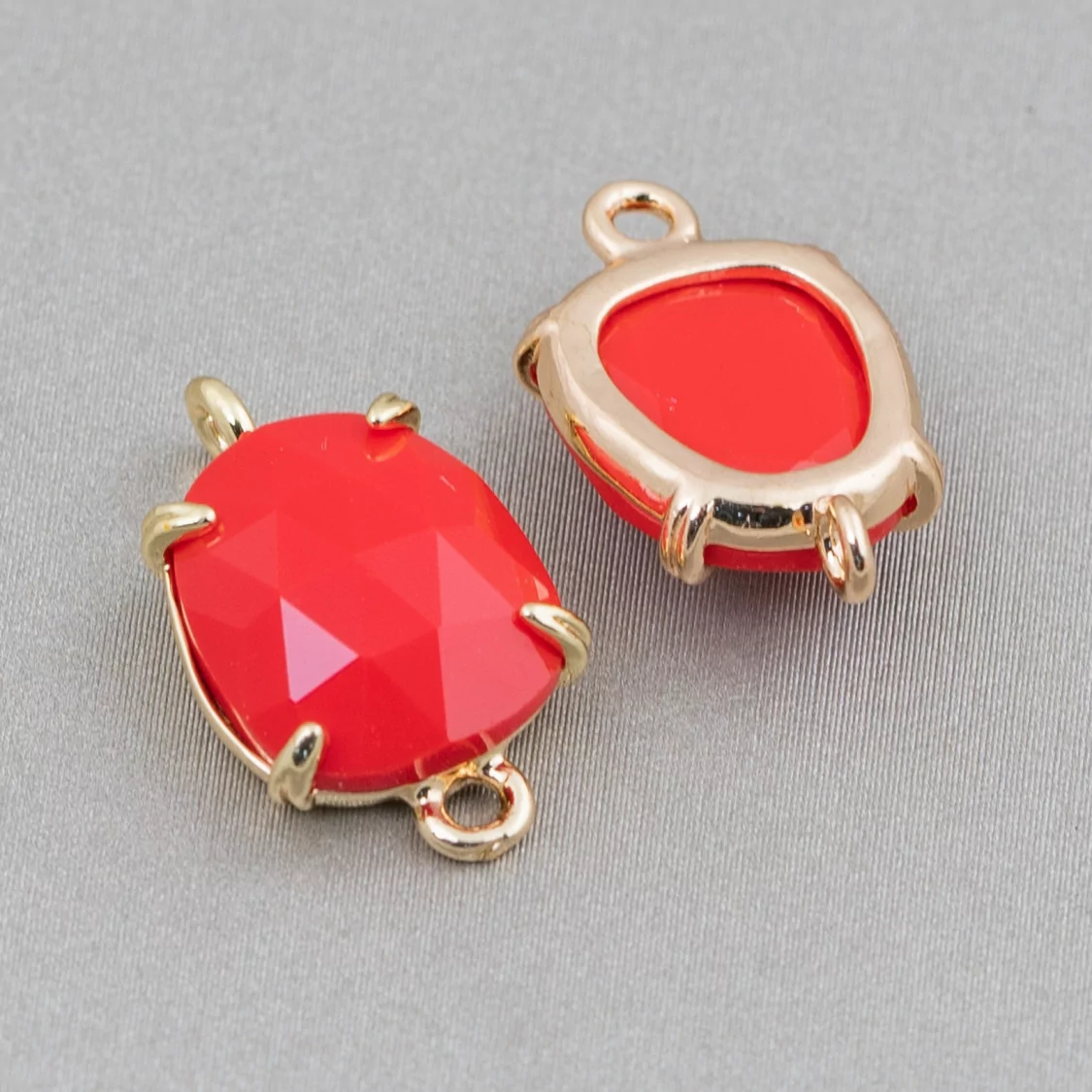 Connettore Componente Di Ottone Con Occhio Di Gatto Sfaccettato 11x17mm 16pz Rosso- MANGO | Worldofjewel.com