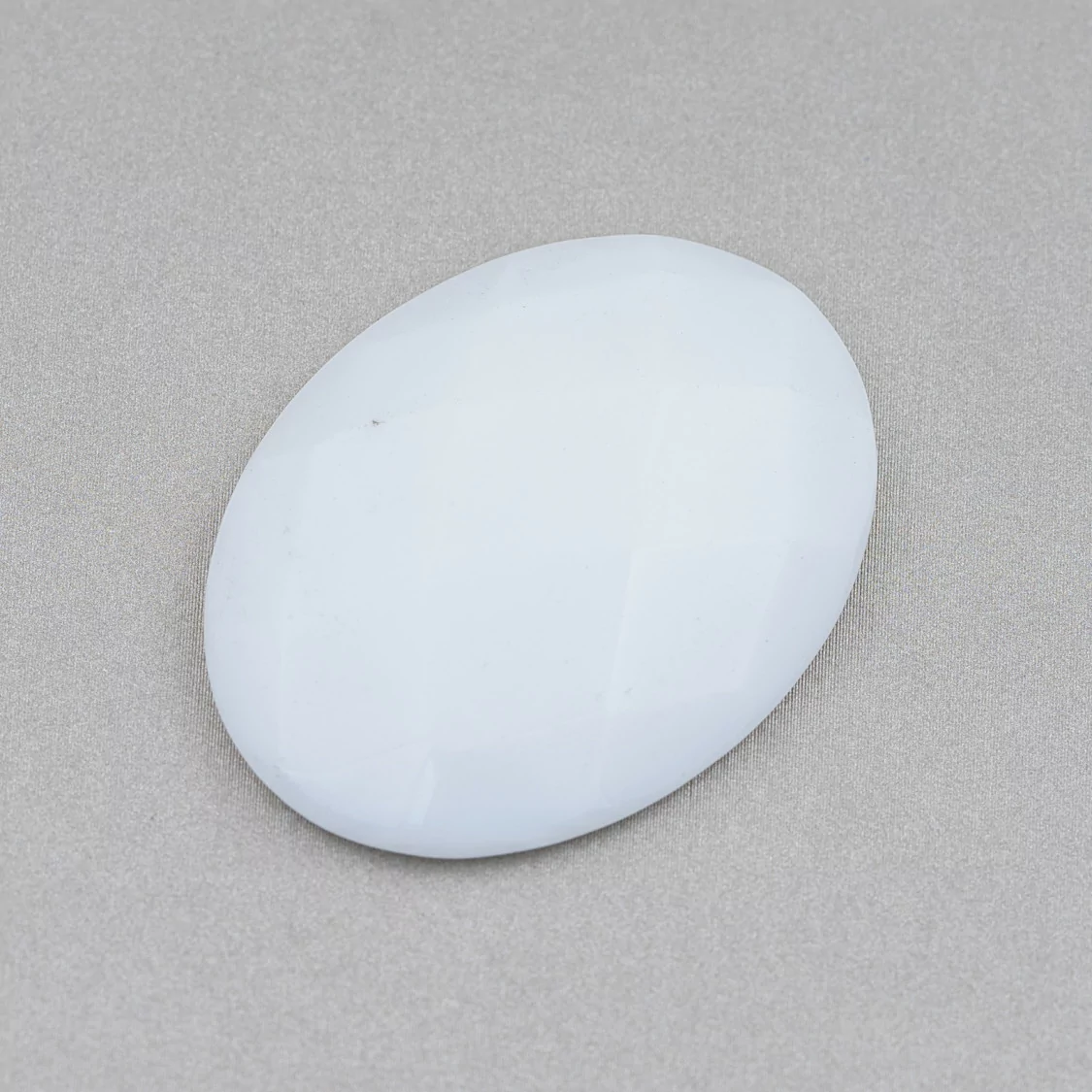 Componente Cabochon Grande Ovale Sfaccettato 30x40mm 1pz Agata Bianca- CABOCHON GRANDI | Worldofjewel.com