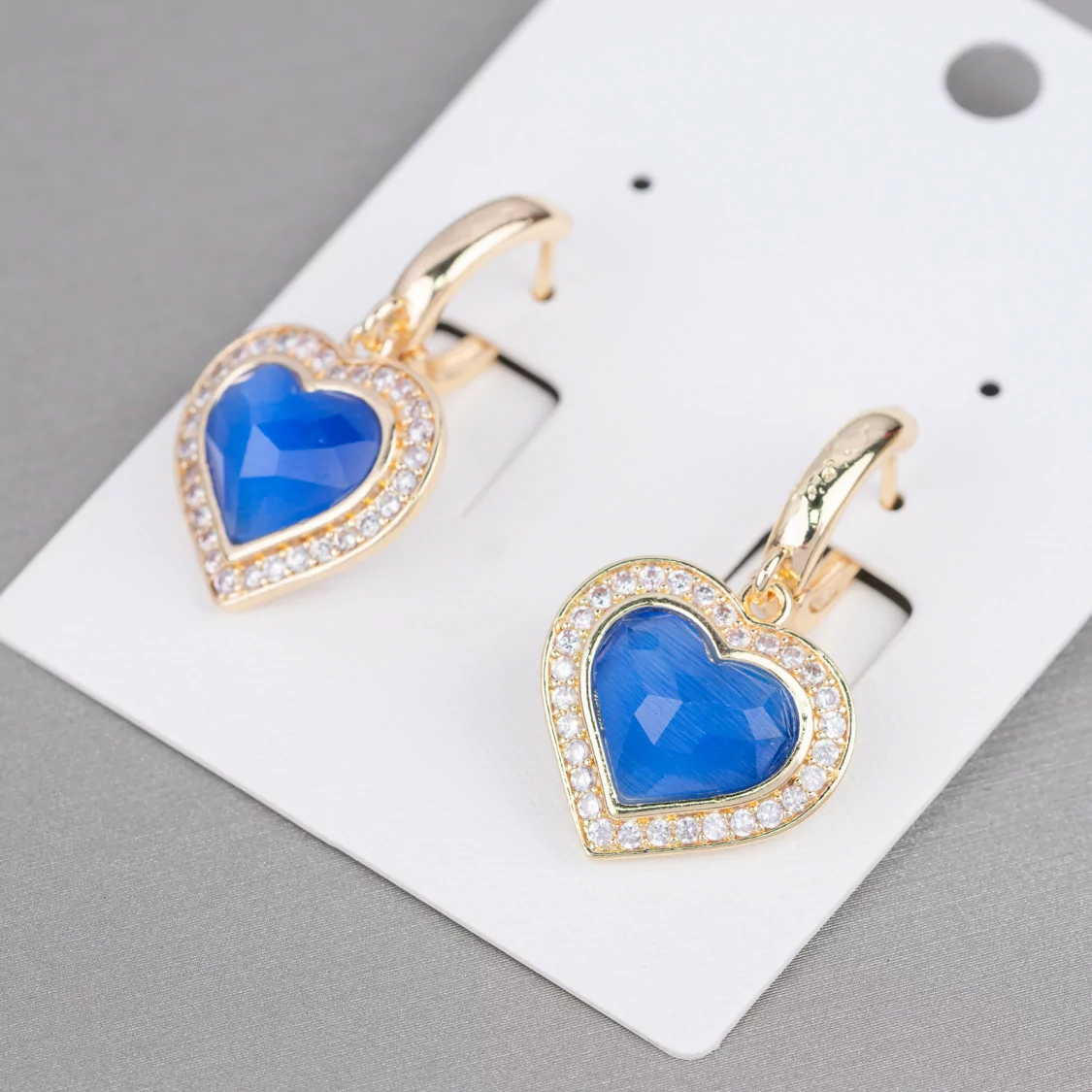 Orecchini Perno Chiuso Di Bronzo Con Zirconi E Occhio Di Gatto Cuore 18x33mm Dorato Blu-ORECCHINI HOT PICKS | Worldofjewel.com