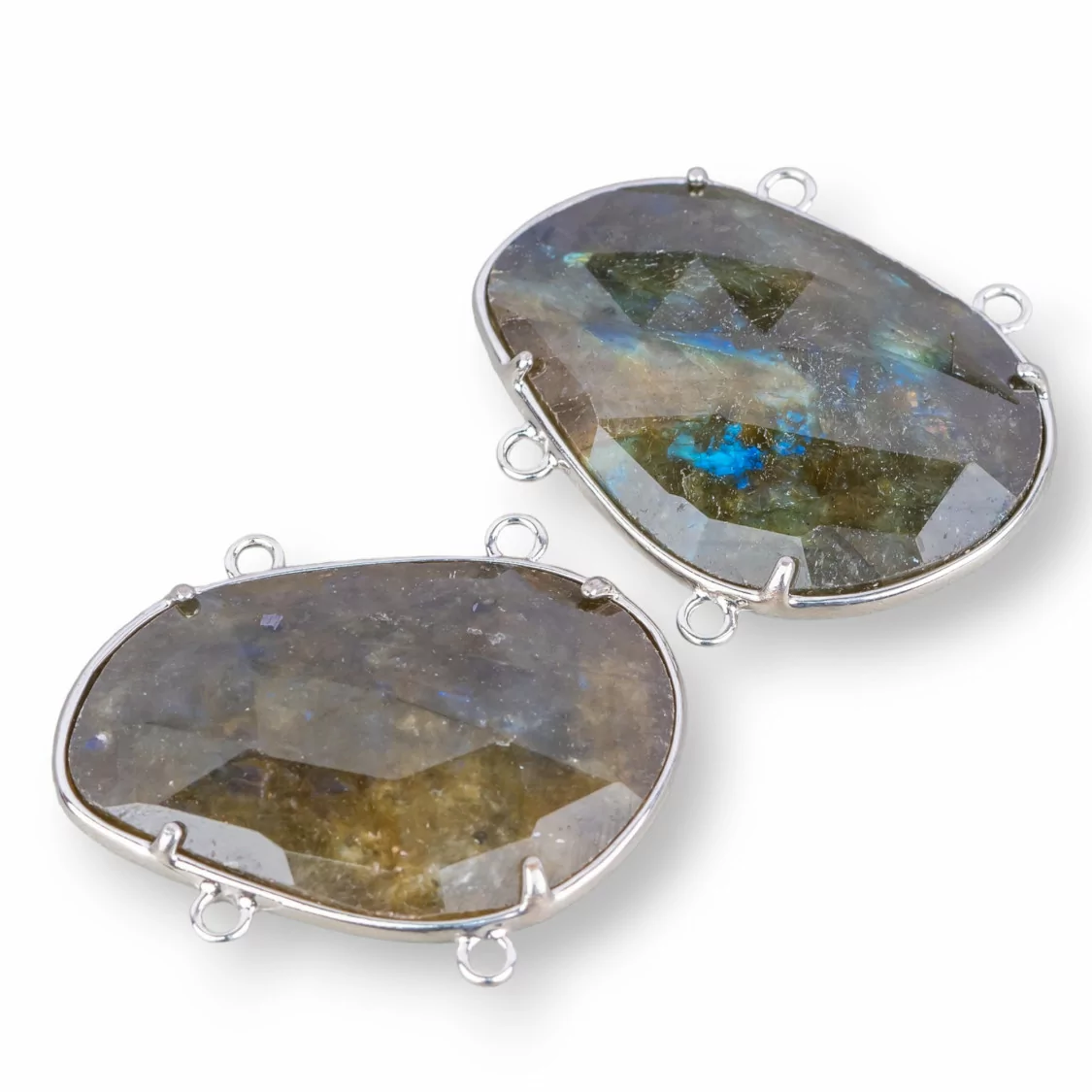 Connettore Componente Di Ottone Con Cabochon Incastonato Di Labradorite 23x33mm Con 4 Anellini 6pz Rodiato- STELLA DEL MATTINO | Worldofjewel.com