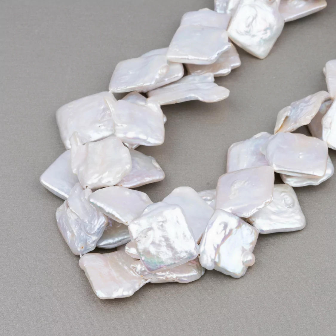 Perle Di Fiume Piatte Rombo (SWG) Bianco 60-70gr-PERLE SCARAMAZZE PIATTE | Worldofjewel.com