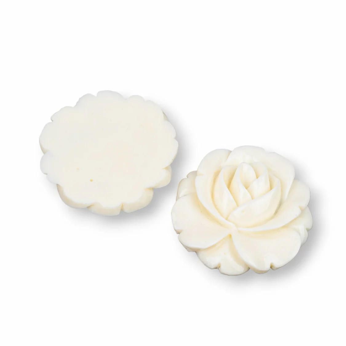 Componenti Di Resina Assortita Fiore 32mm 4pz Bianco-COMPONENTI DI RESINA | Worldofjewel.com