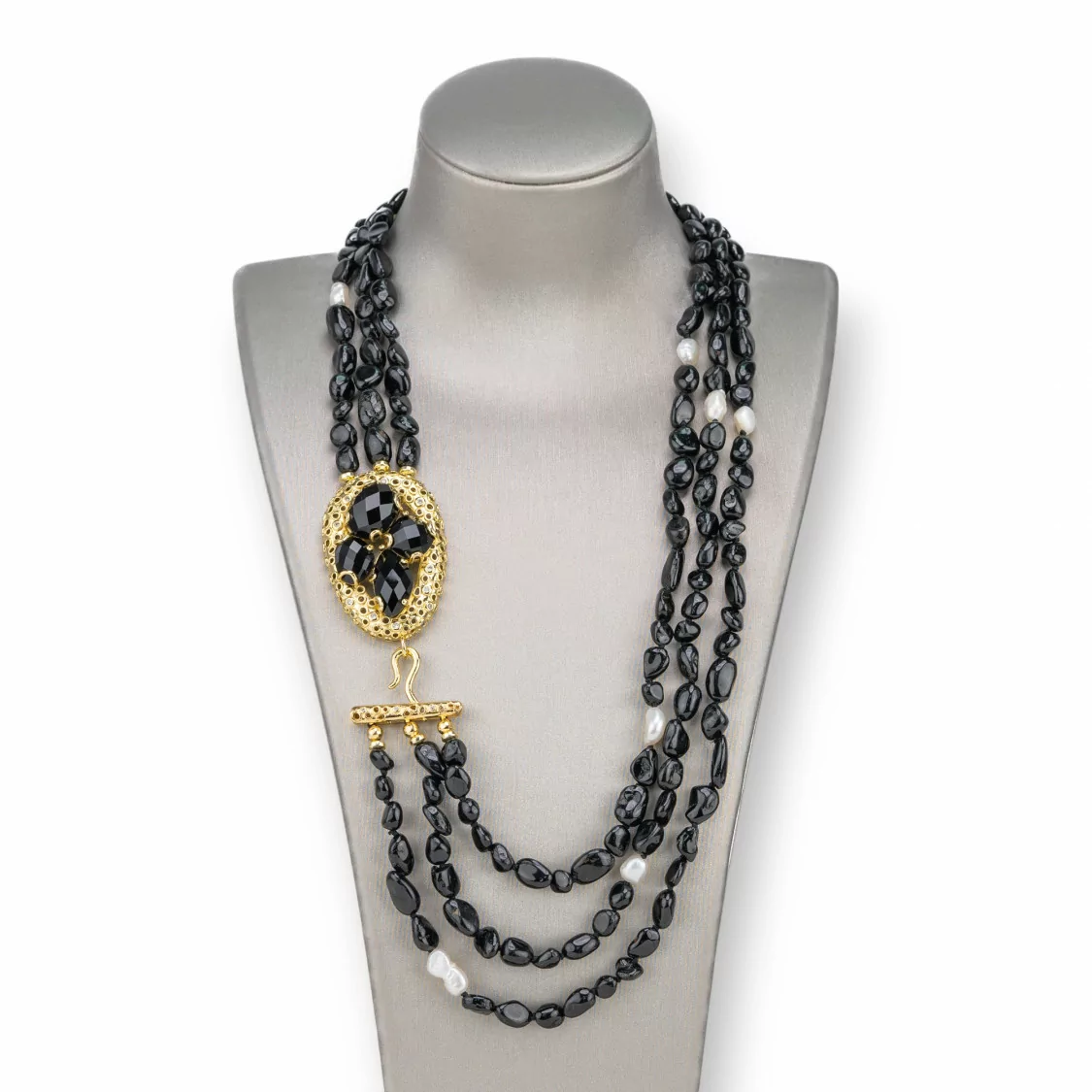 Collana Bijoux Con Pietre Dure e Perle Di Fiume a 3 File, Con Chiusura Centrale Di Bronzo Zirconi e Pietre 50cm Onice-DESIGN ITALY | Worldofjewel.com