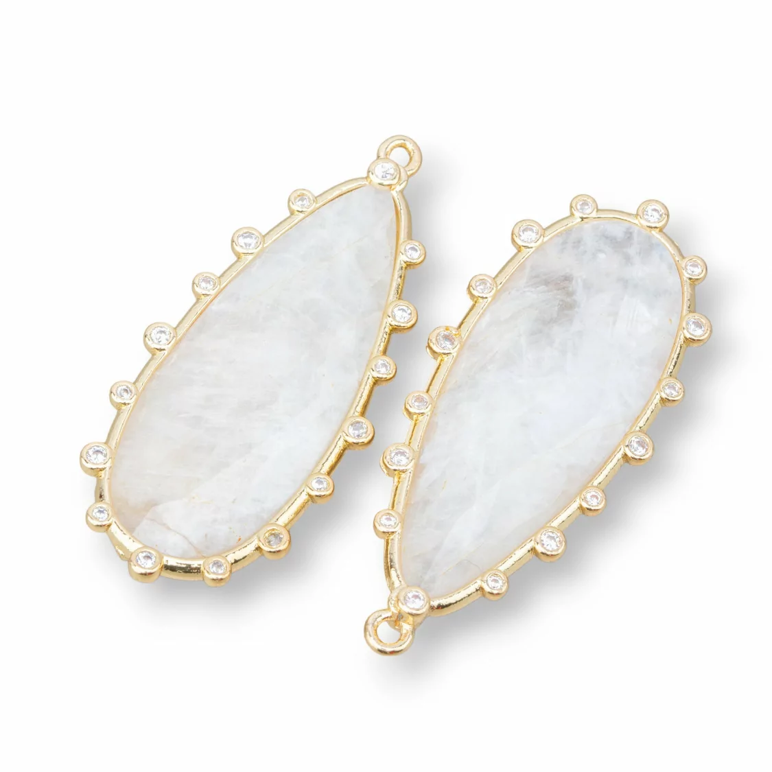 Connettore Componente Pendente Di Ottone Forma di Goccia Con Pietre Dure 18x40mm 3pz Dorato Labradorite Bianco- MANGO | Worldofjewel.com