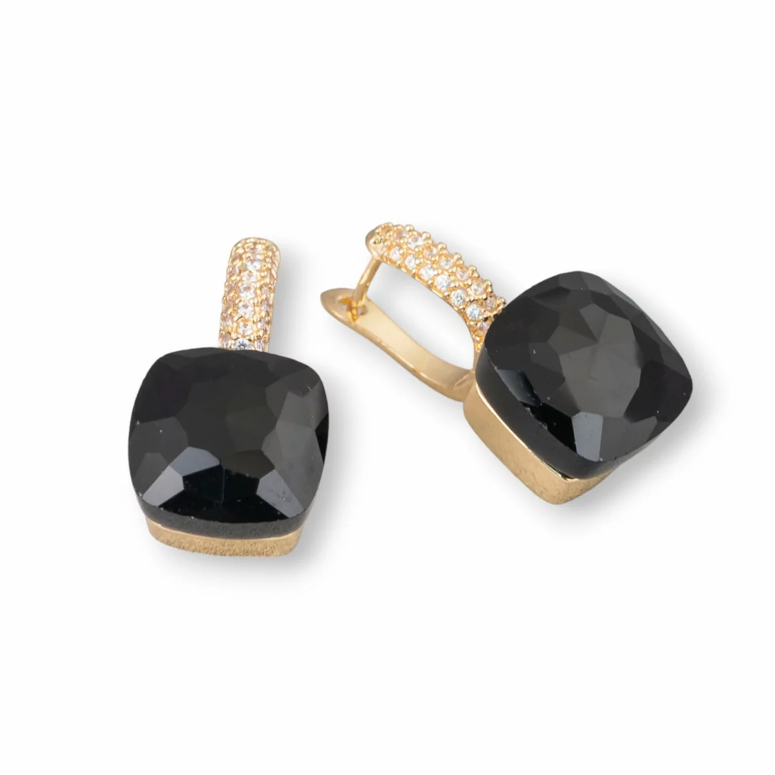 Orecchini A Monachella Chiusa Di Bronzo Con Occhio Di Gatto Taglio Cuscino Con Zirconi 13x26mm Dorato Nero-ORECCHINI HOT PICKS | Worldofjewel.com