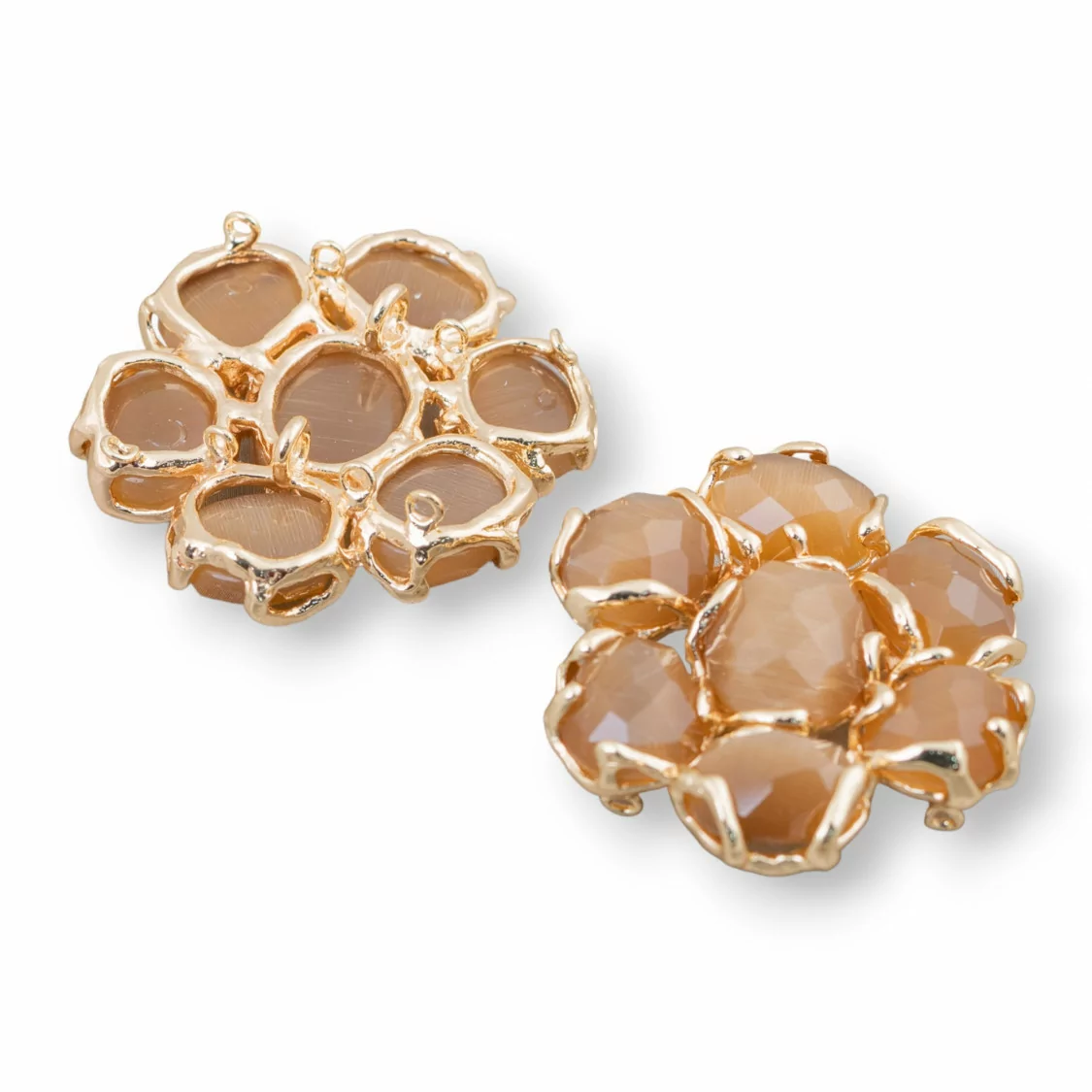 Componente Intramezzo Di Ottone Con 7 Cabochon Di Occhio Di Gatto 1pz Marrone- A 7 PIETRE | Worldofjewel.com