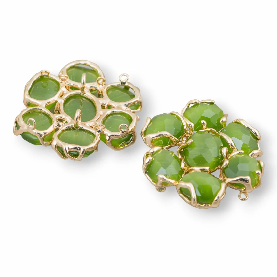 Componente Intramezzo Di Ottone Con 7 Cabochon Di Occhio Di Gatto 1pz Verde Bosco- A 7 PIETRE | Worldofjewel.com