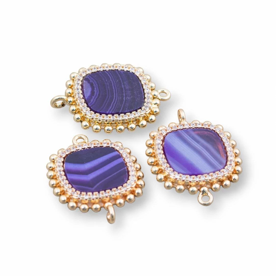 Connettore Componente Di Ottone Con Pietre Naturali Con 2 Anellini E Zirconi Quadrato 19mm 6pz Agata Striata Viola- RAINBOW CRYSTAL | Worldofjewel.com