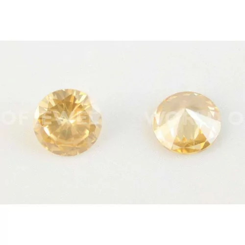 Zirkone im Brillantschliff 07,5 x 4 mm, 10 Stk. Champagner