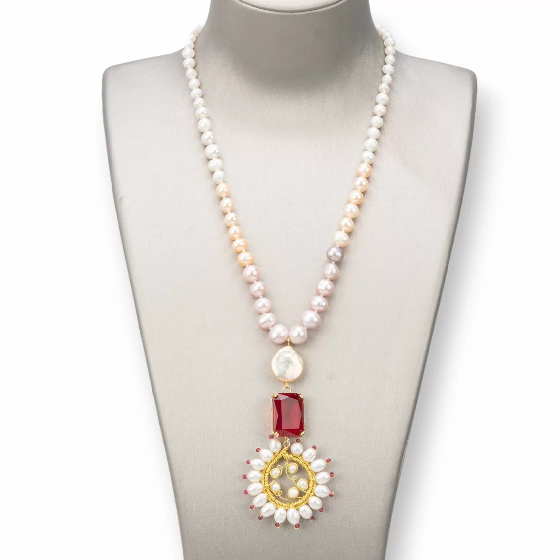 Collana Di Perle Di Fiume A Gradazione Con Chiusura Di Ottone 48cm + Pendente 8,5cm Rosso-COLLANE DI PERLE DI FIUME | Worldofjewel.com