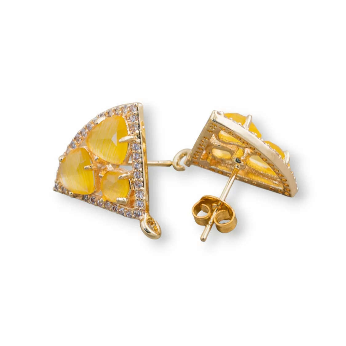 Base Per Orecchini Di Ottone A Perno Triangolo Con Cabochon Di Occhi Di Gatto Incastonati 18x15mm 5 Paia Dorato Giallo-BASI CON PIETRE E PERLINE | Worldofjewel.com