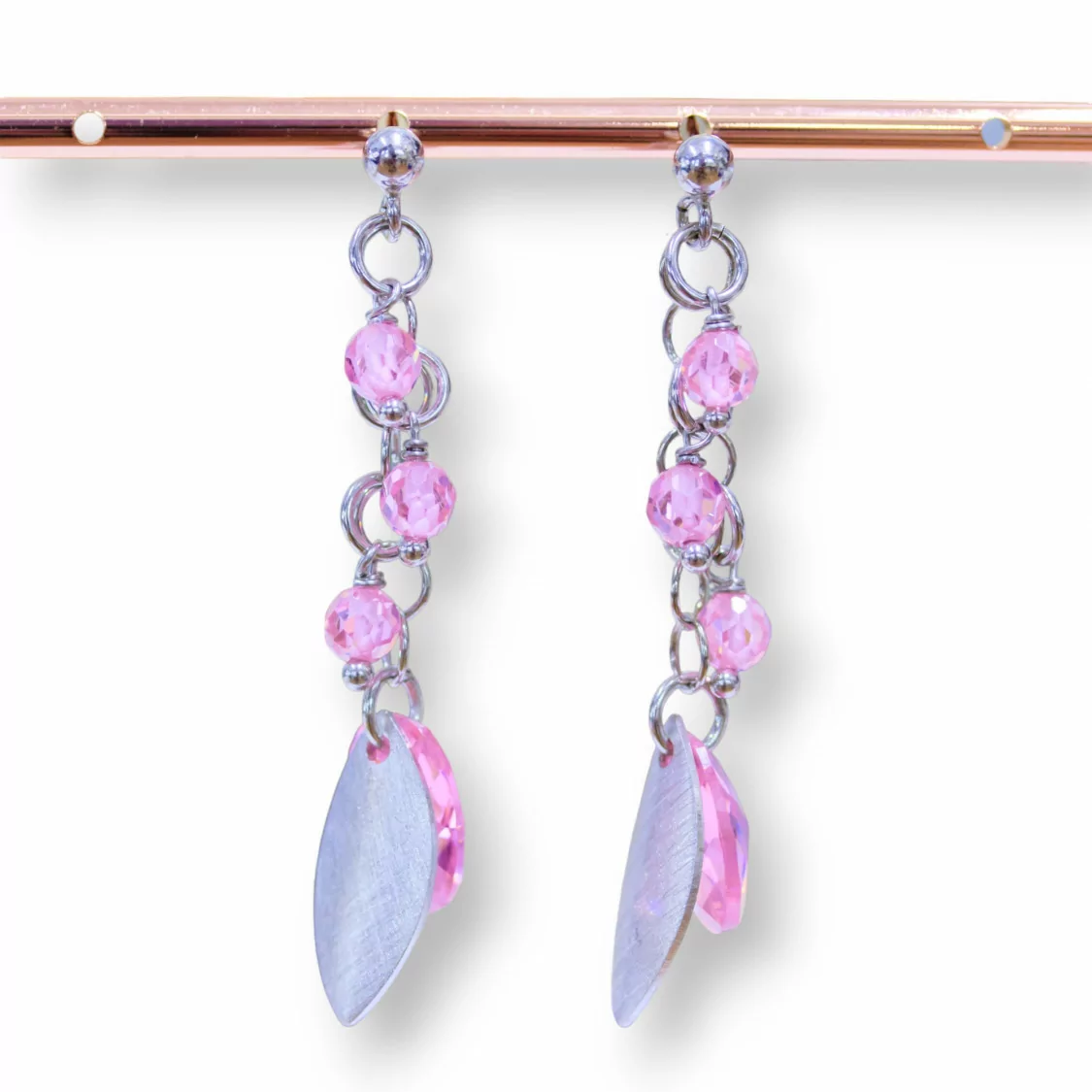 Orecchini A Perno Di Argento 925 Con Foglie Di Argento E Zirconi Ovali Sfaccettati Rosa 15x50mm-ARGENTO 925 DESIGN ITALY | Worldofjewel.com