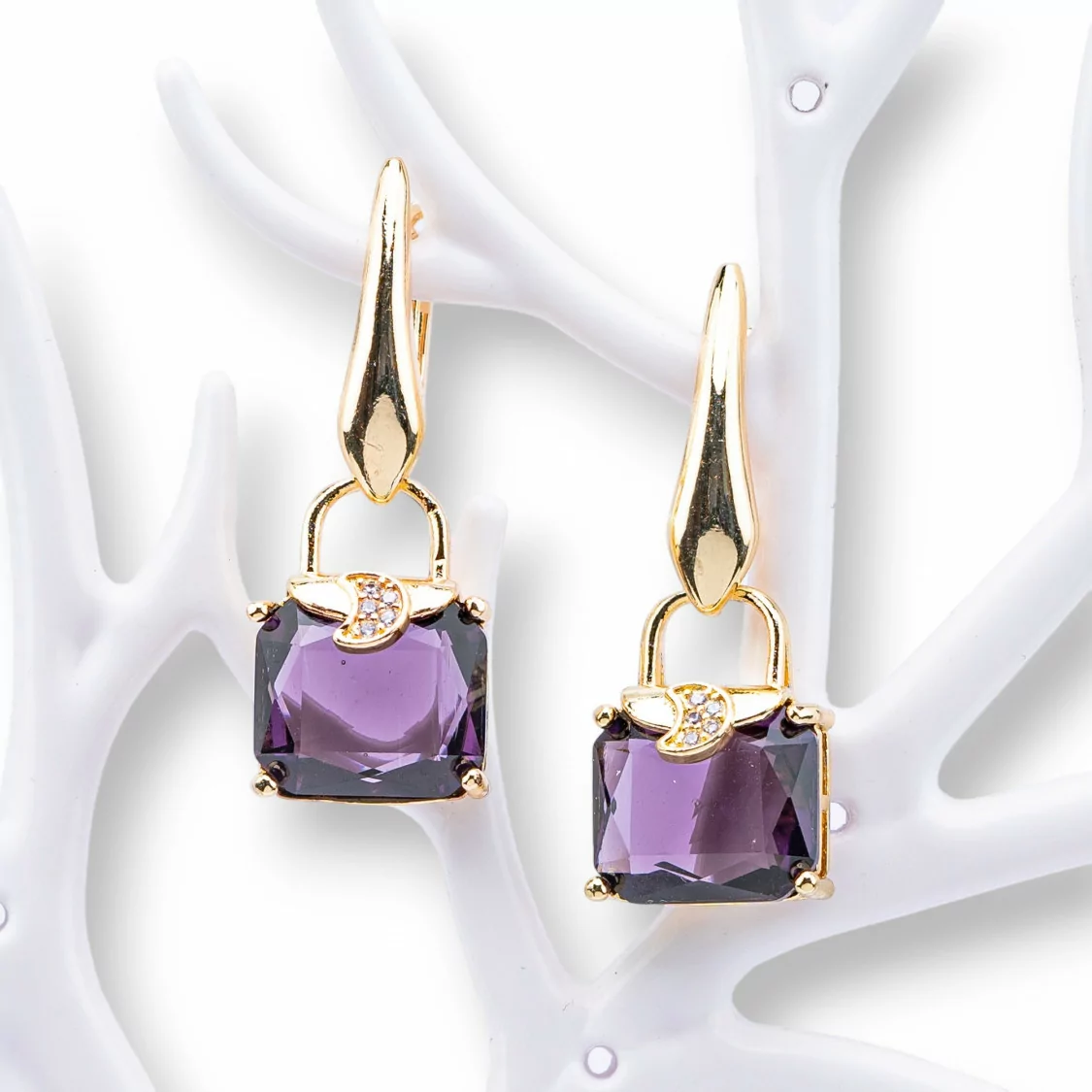 Orecchini Perno Di Bronzo Con Occhio Di Gatto Con Zirconi 14x37mm Dorato Viola-ORECCHINI HOT PICKS | Worldofjewel.com