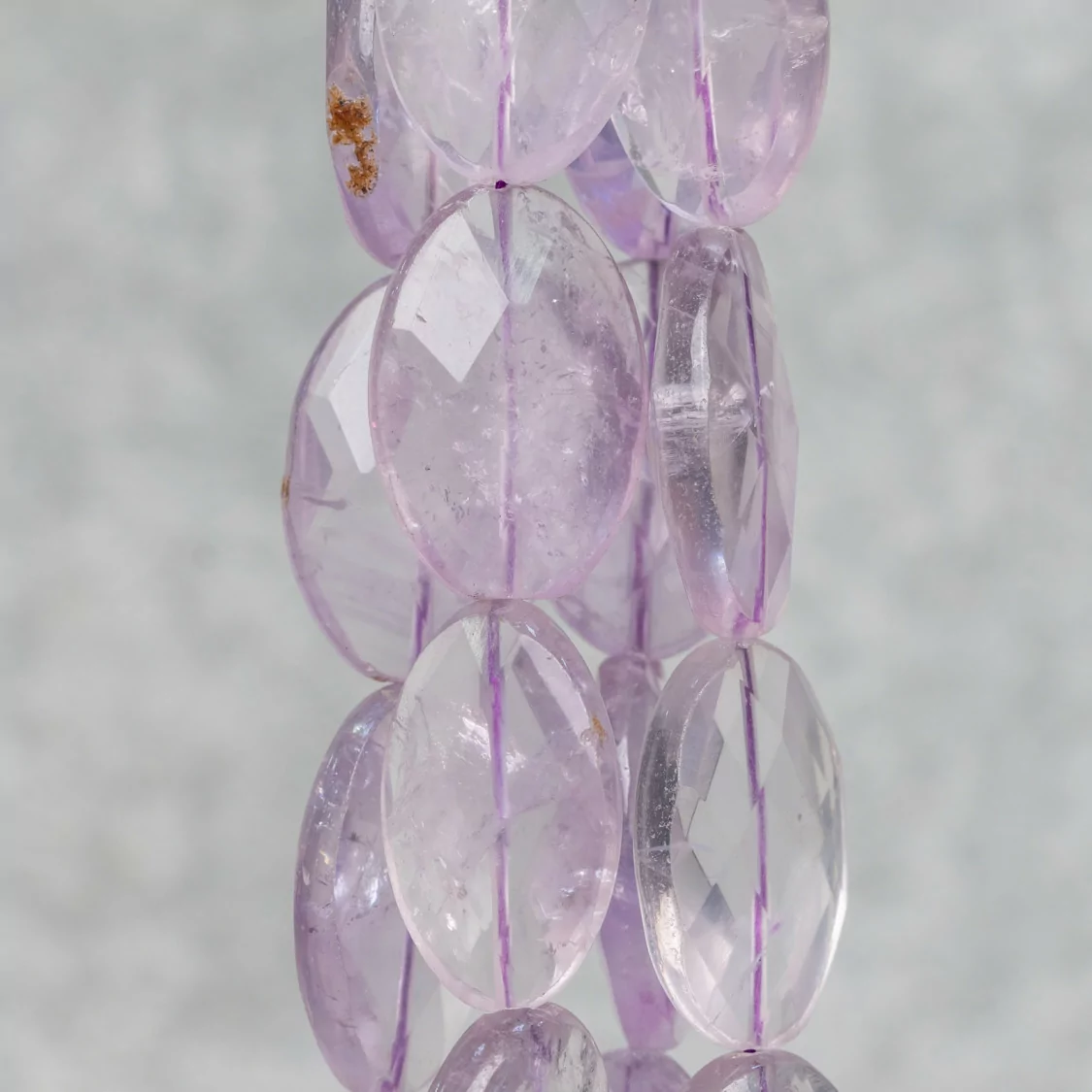 Ametista Lavanda Clear Ovale Piatto Sfaccettato 18x28mm-AMETISTA CHIARA | Worldofjewel.com