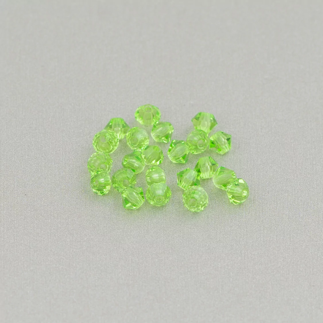 Cristalli Swarovski Bicono 3mm Marca Preciosa - 100pz - Verde-CRISTALLI SWAROVSKI | Worldofjewel.com